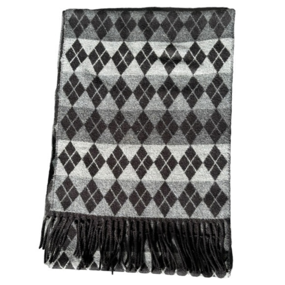 NEW Roundtree & Yorke Black and Gray Knit Argyle Scarf with Fringe Winter Scarf